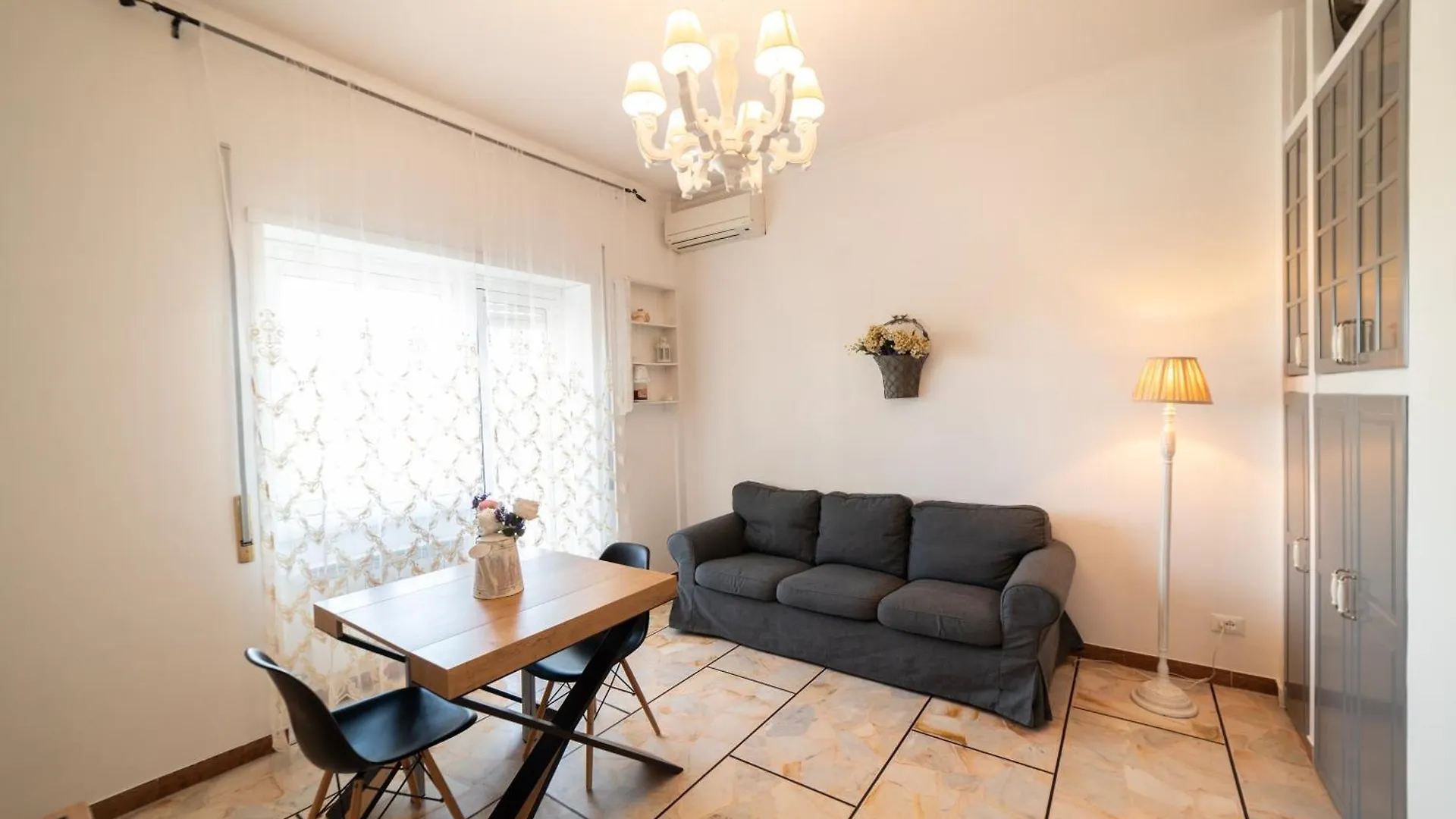 Rome Apartment 15 Minutes From The City Center
