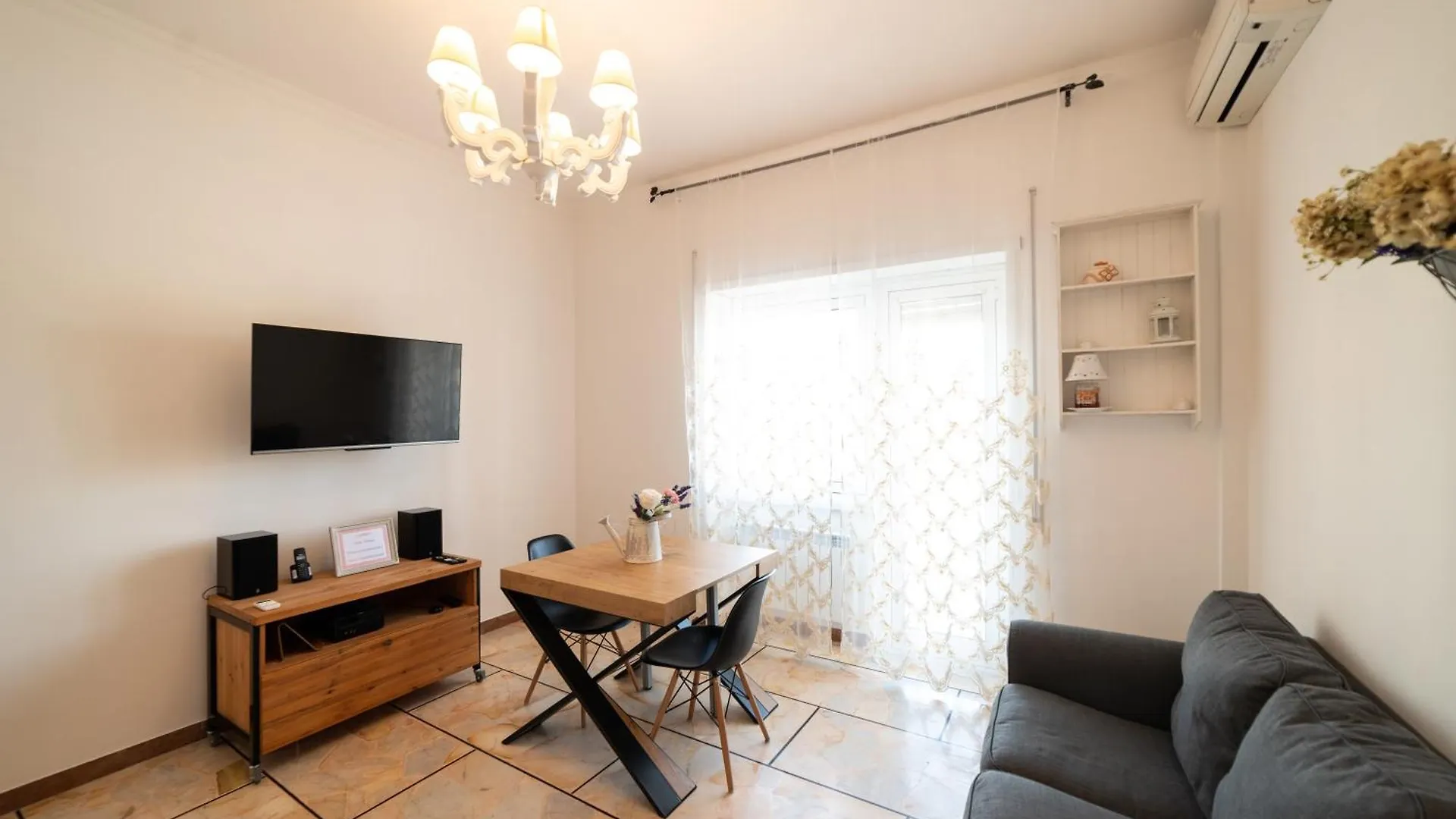 Rome Apartment 15 Minutes From The City Center